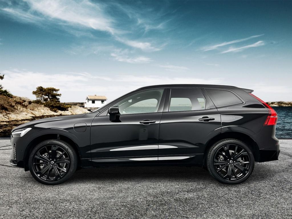 Volvo XC60 t6 398pk recharge black edition| pano| luchtvering| 360 camera