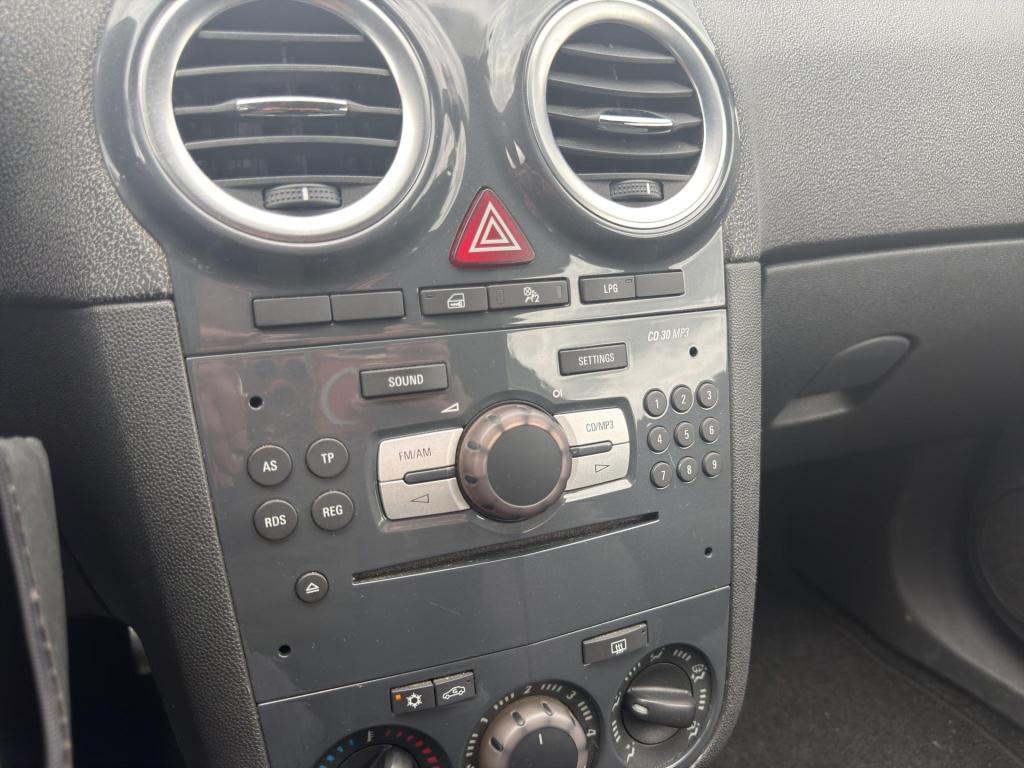 Opel Corsa 1.2 ecoflex color edition lpg airco