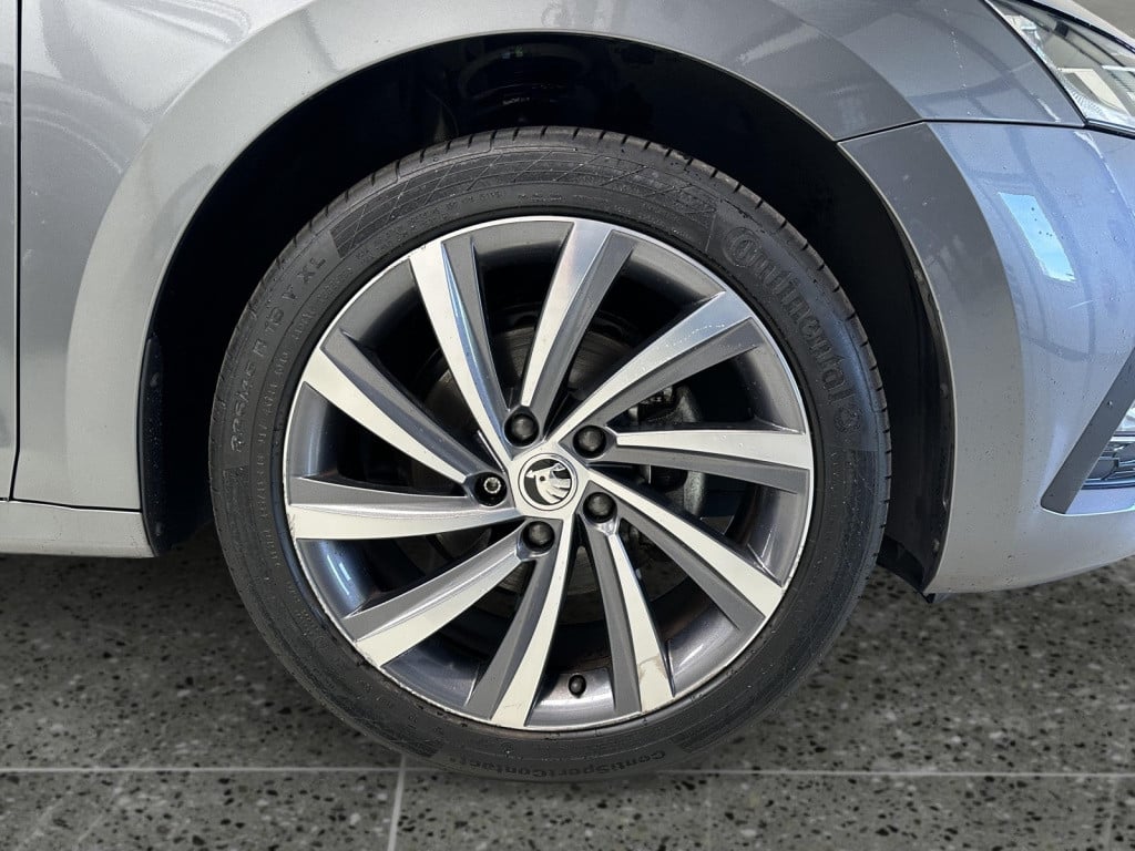Skoda Octavia combi 1.5 e-tsi 150pk business edition plus