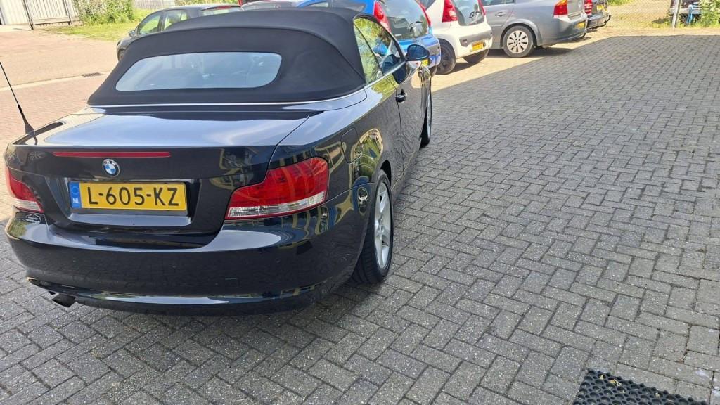 BMW 1 SERIE 118i Executive Cabrio bj:2008 airco-leer lm-velgen apk 2027