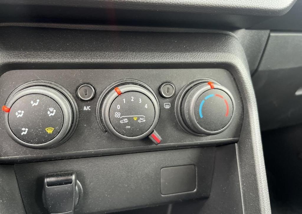 Dacia Sandero 1.0 tce 100 bi-fuel essential - airco