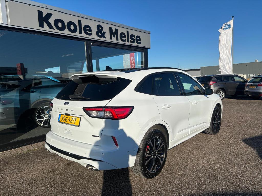 Ford Kuga 2.5 phev e-cvt 225pk st-line x , pano dak , adaptive cc , voorrui