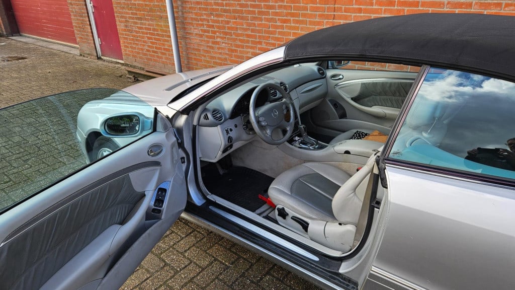 Mercedes-Benz Clk-klasse coupé 200 k. elegance