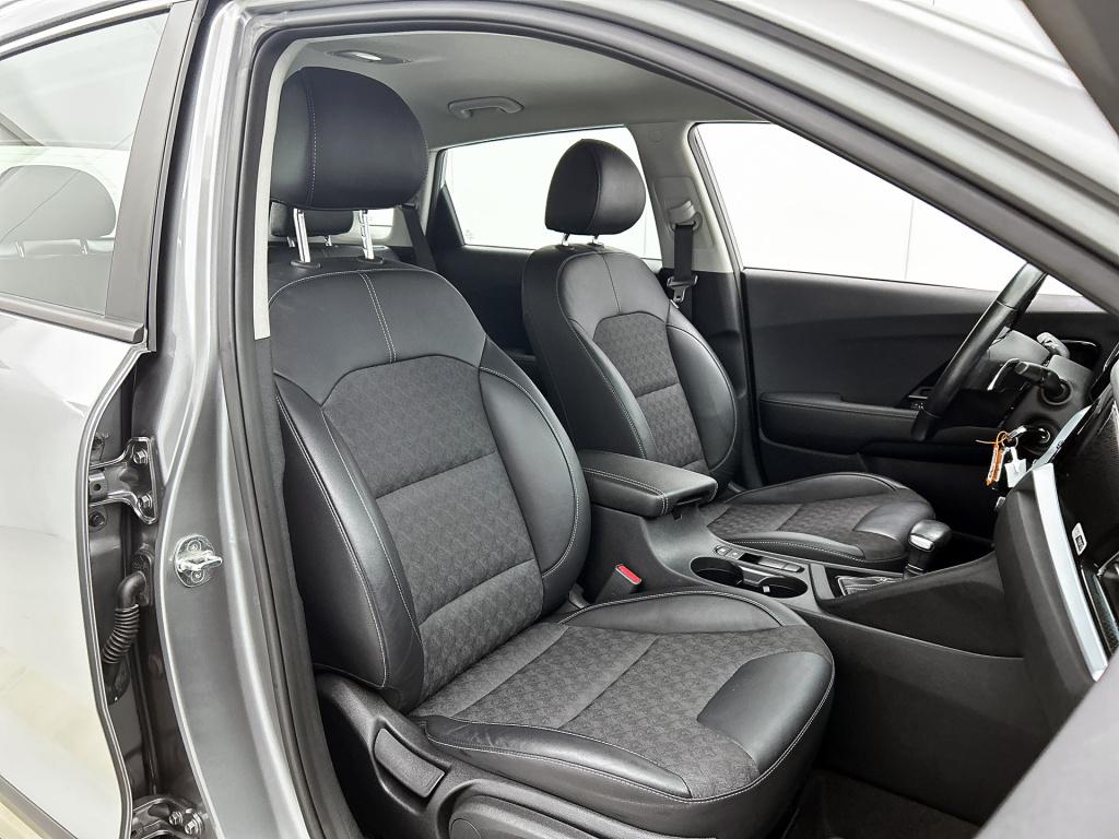 Kia Niro 1.6 gdi hybrid dynamicline nap | btw-voertuig | half-leder