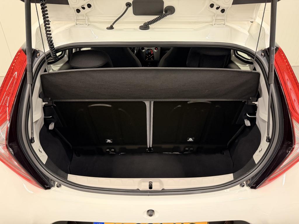 Toyota Aygo 1.0 vvt-i x-play| camera| carplay| cruise| airco