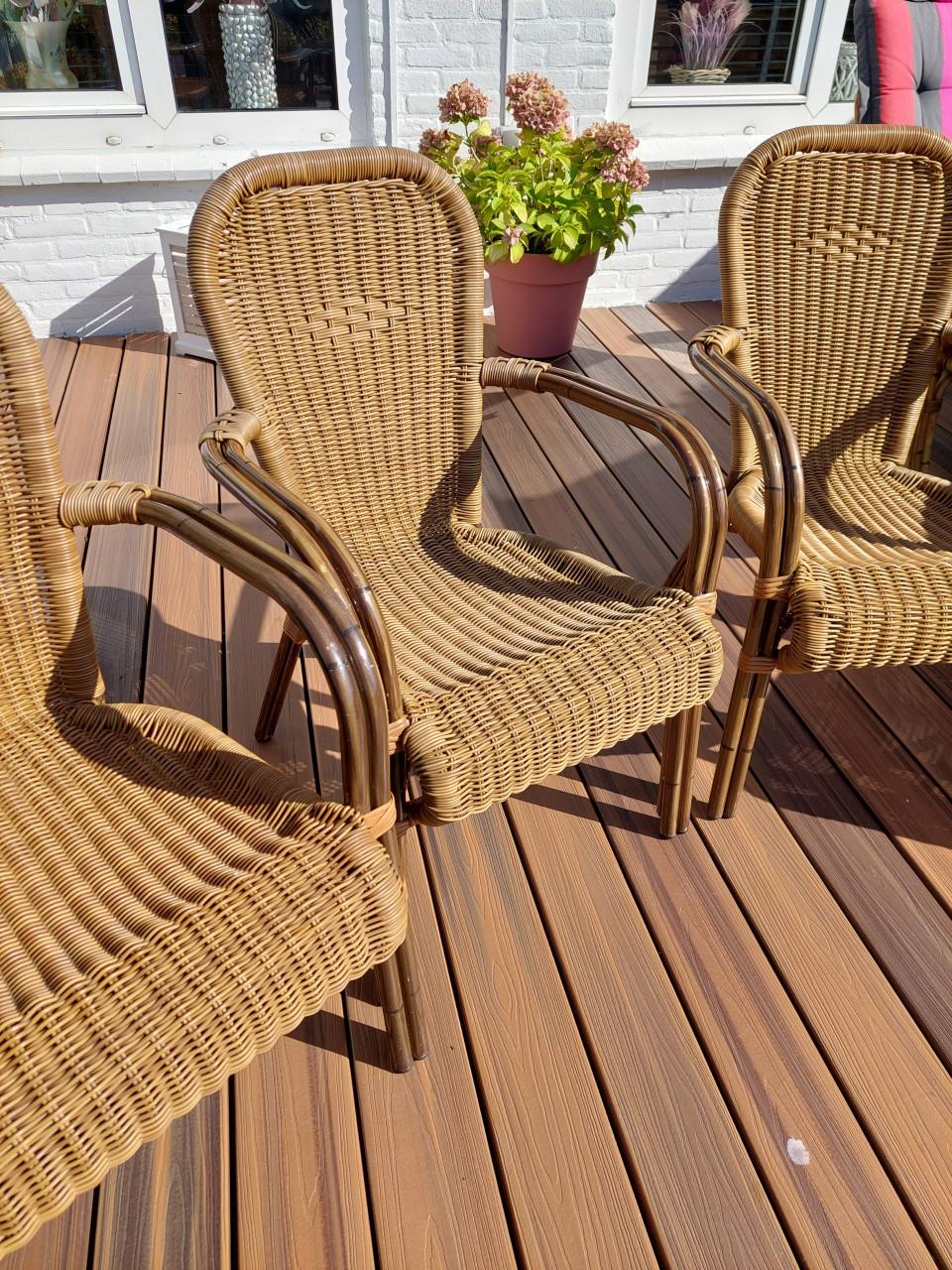 4 nw Horeca terras stoelen