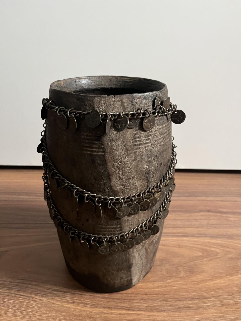 Nepalese pot met ketting 2