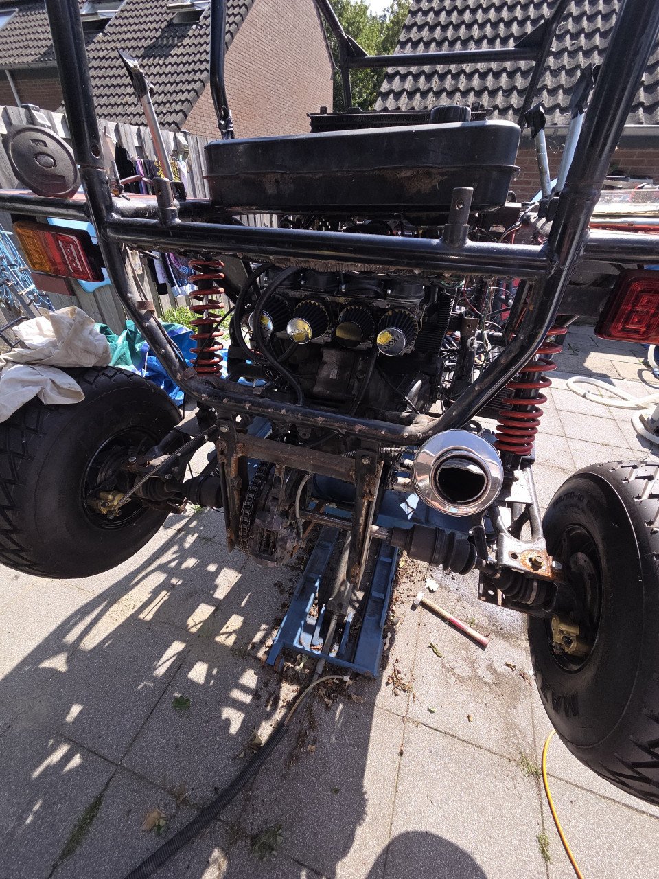 Buggy gsmoon met kenteken