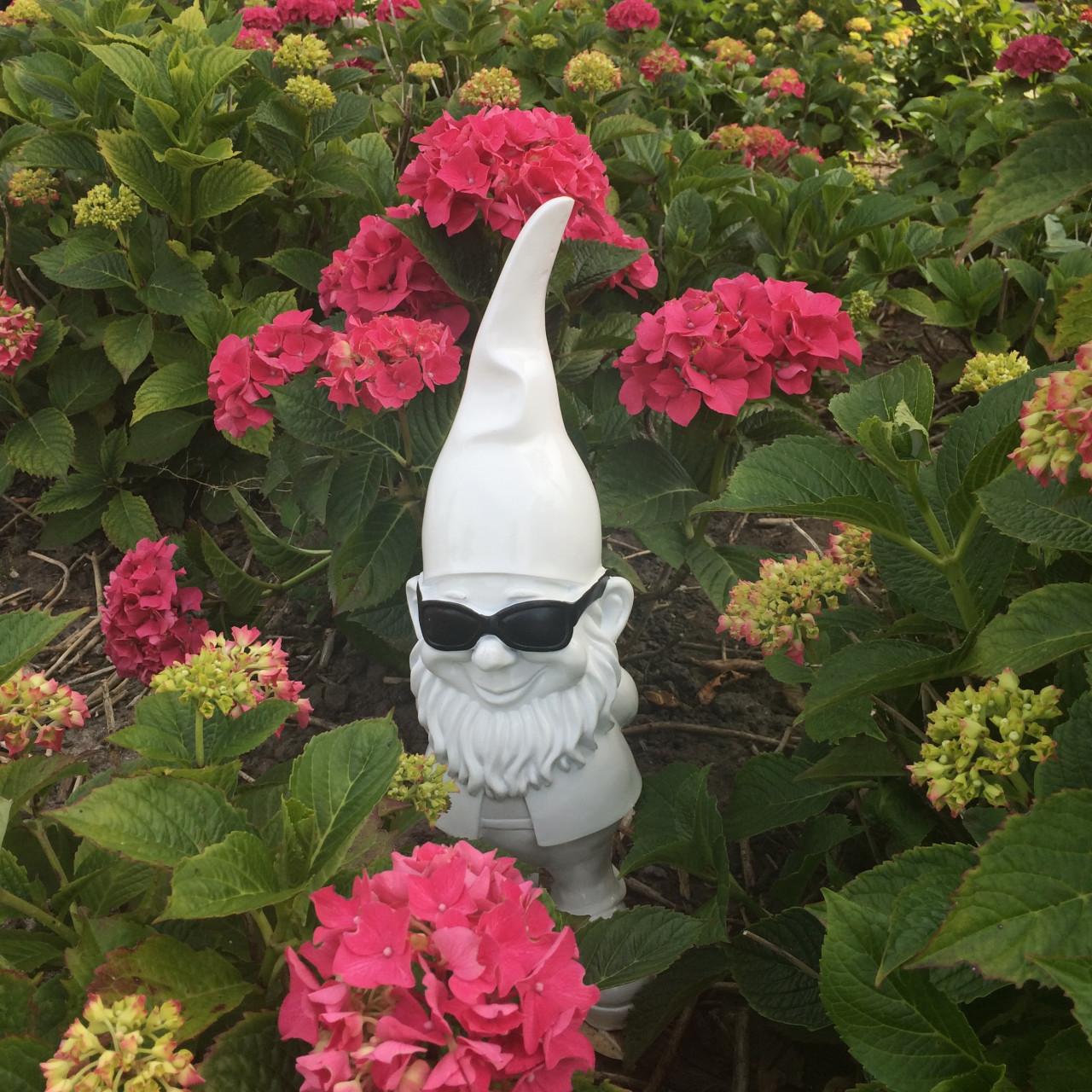 Witte Tuinkabouter met Gouden Zonnebril | 41 cm Tuinbeeld