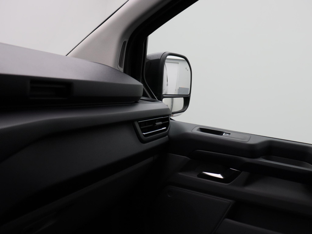 Ford Transit Custom 300 2.0 tdci l2h1 limited 136 pk | navigatie | 17" lich