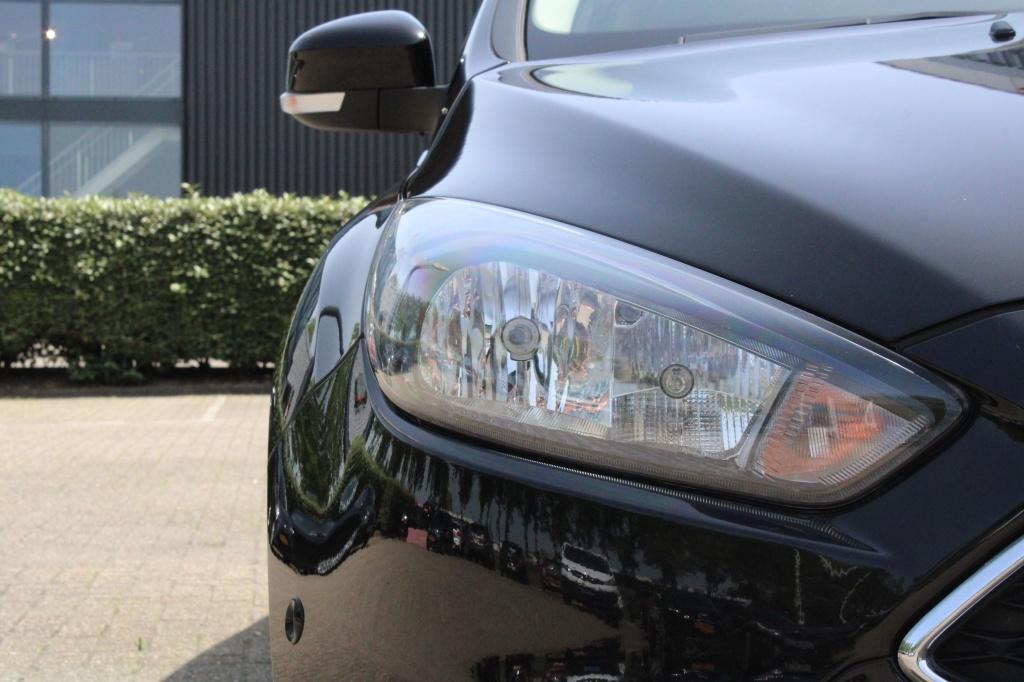 Ford Focus wagon 1.0 titanium