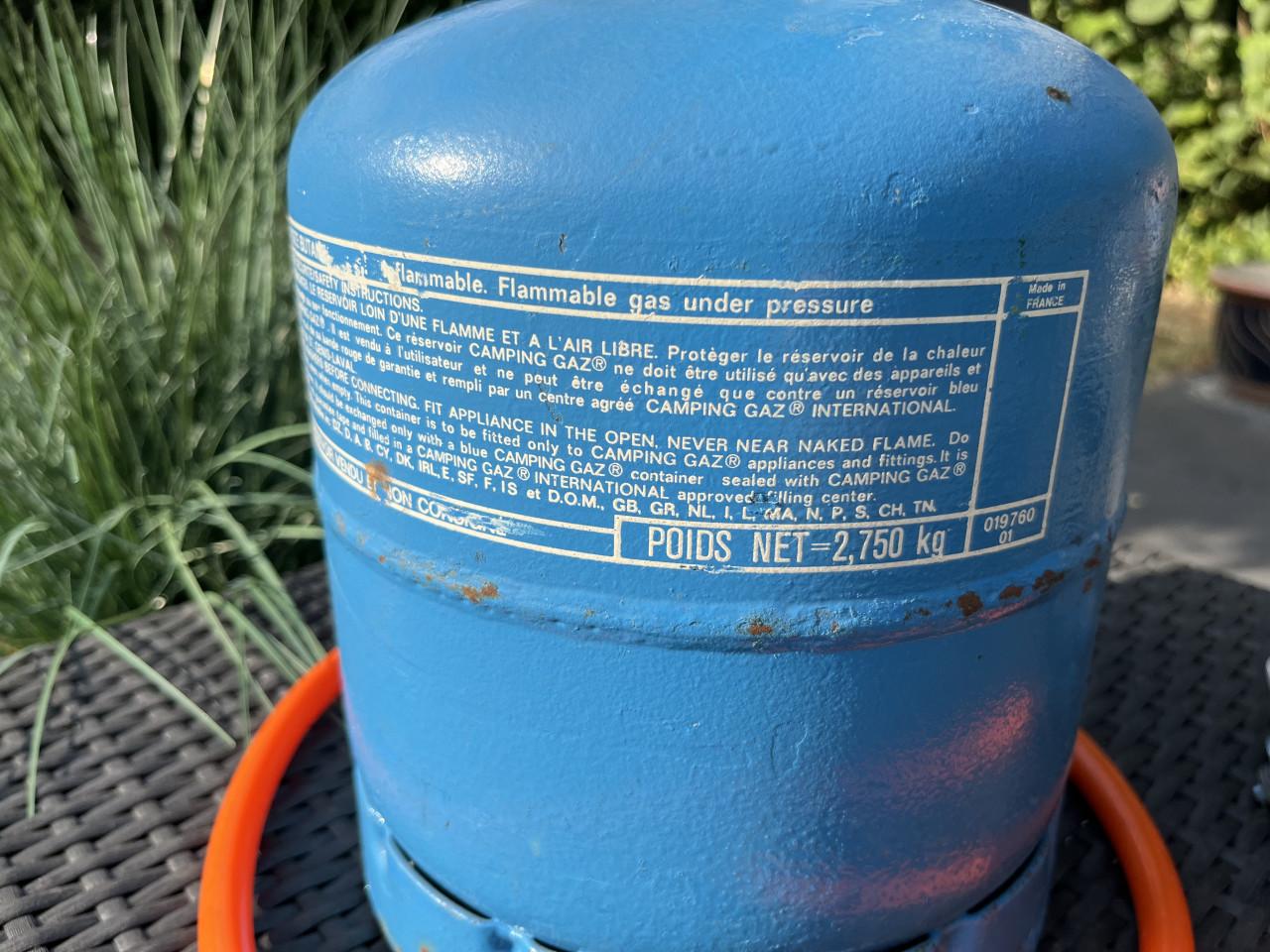 Campinggaz fles met drukregelaar