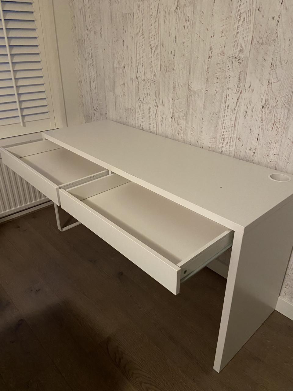 IKEA MICKE bureau (wit) – 142x50 cm