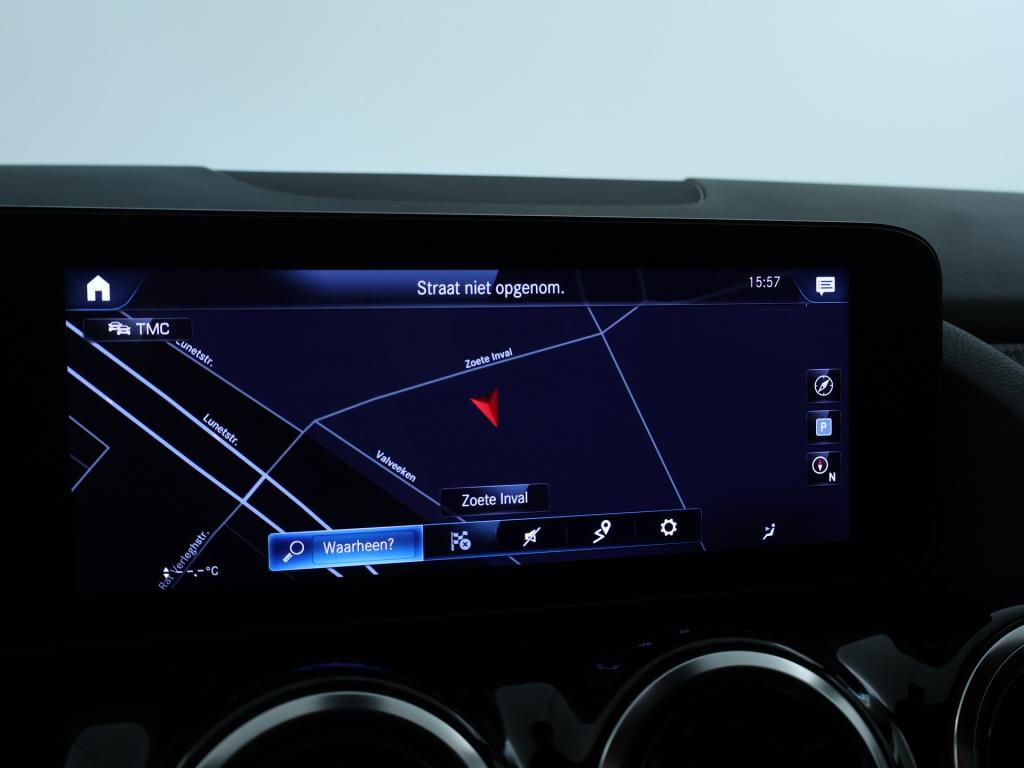 Mercedes-Benz Gla-klasse 250e business solution luxury line apple carplay |