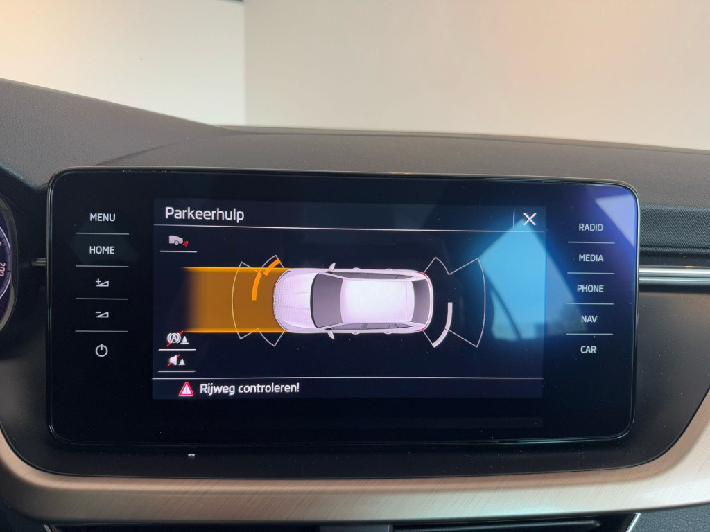 Skoda Scala 1.0 tsi sport business