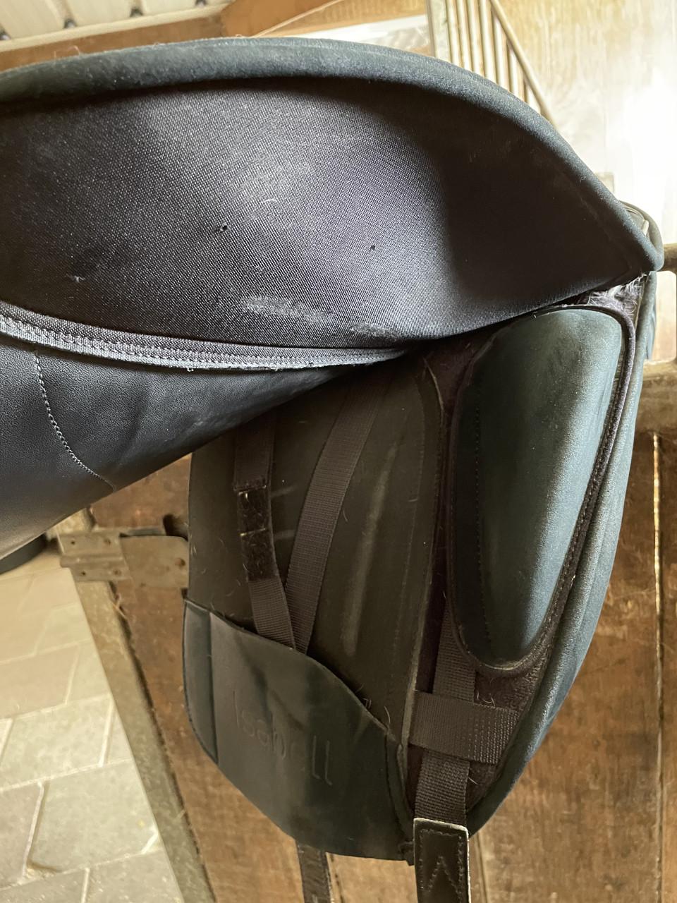 Wintec Dressuurzadel 17 inch I.z.g.s.