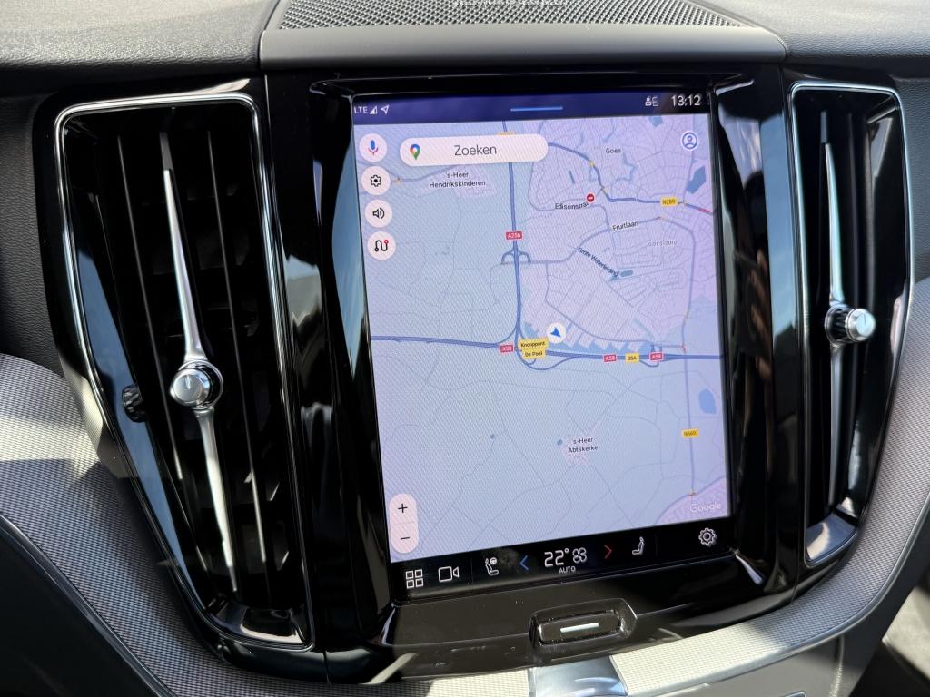 Volvo XC60 t6 398pk recharge dark r-design| panodak| adap.cruise| head-up|