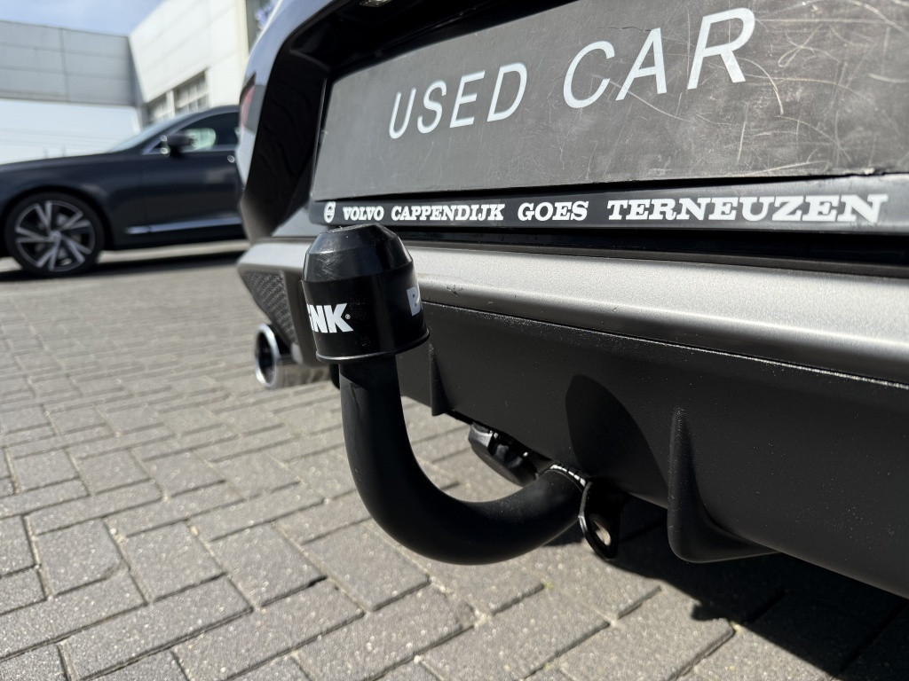 Volvo V40 t3 153pk aut6 polar+ sport| panodak| camera| trekhaak| keyless|