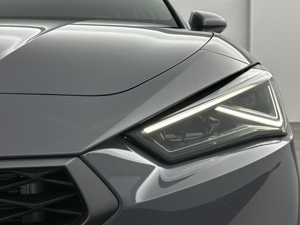 Seat Leon sportstourer 1.5 tsi e-hybrid fr phev first edition