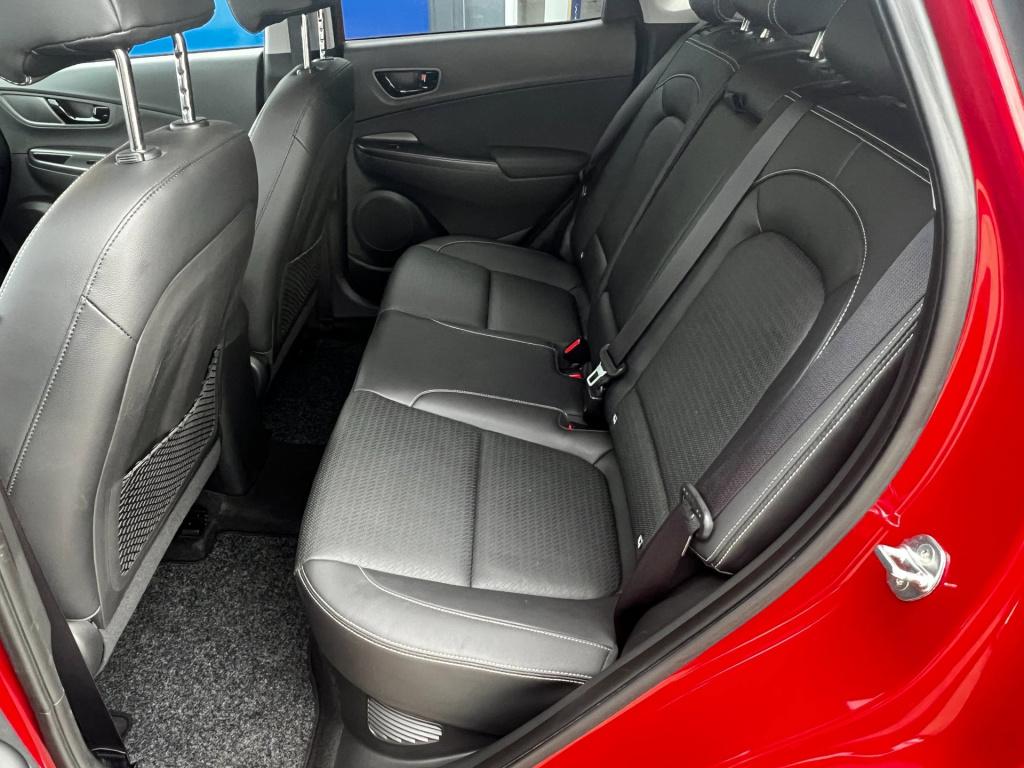 Hyundai Kona 1.6 gdi hev premium two tone, leer, camera, head up display en
