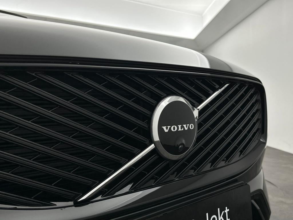 Volvo XC60 t6 398pk recharge ultra dark|