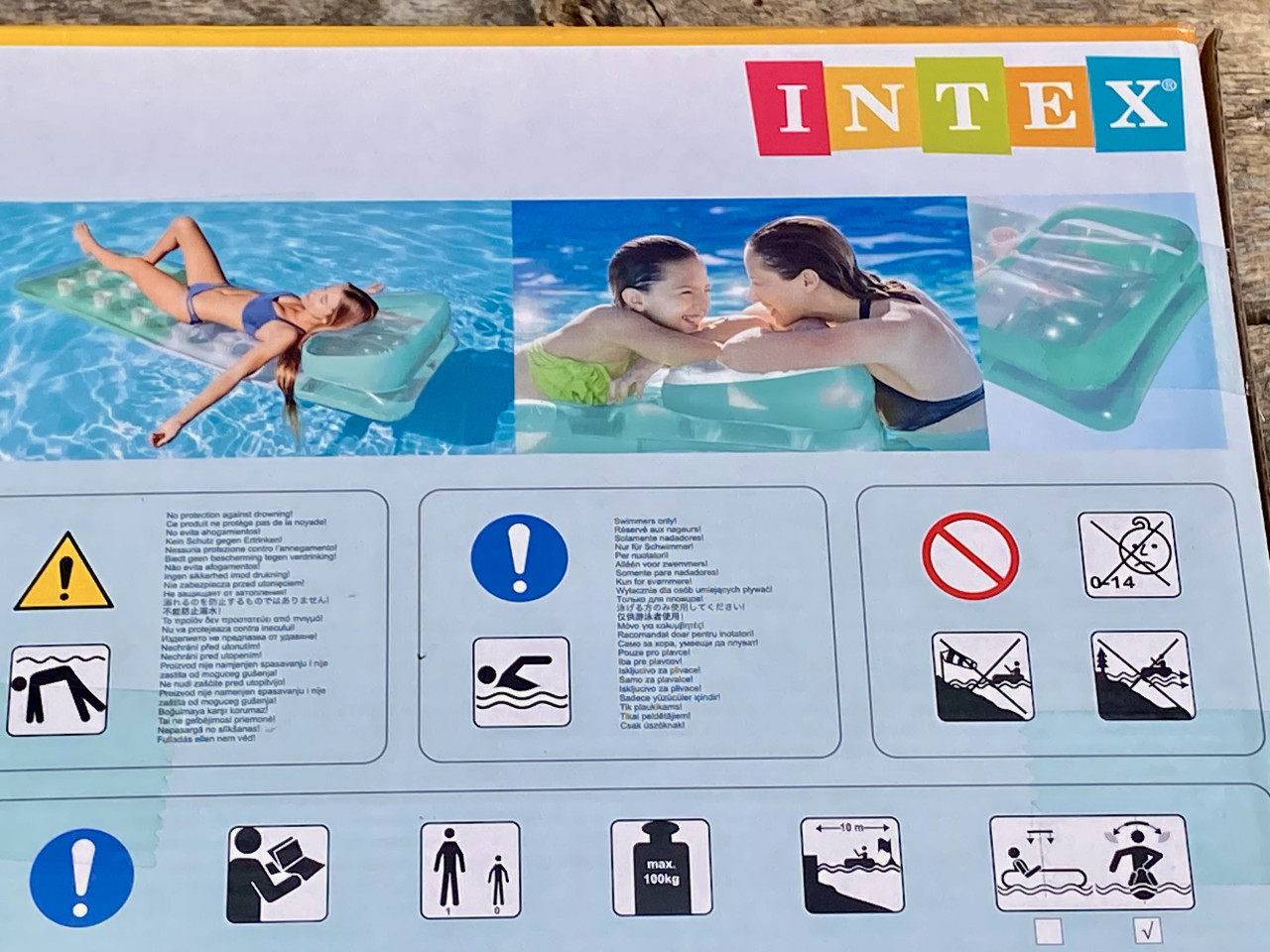 Intex lounge/luchtbed - wet set NIEUW