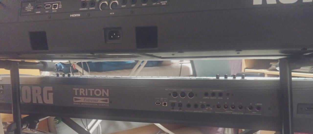 Korg keyboards (Triton Extreme en PA700)