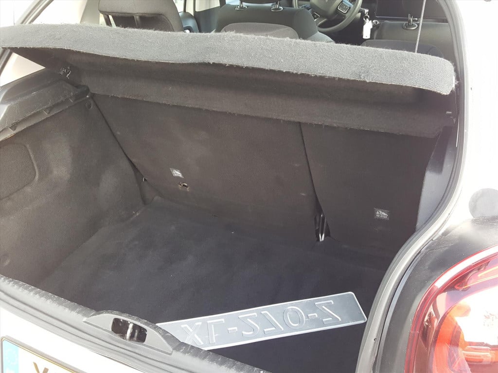 Citroen C3 1.2 puretech 82pk s&s feel navigatie | trekhaak | cruise & clima