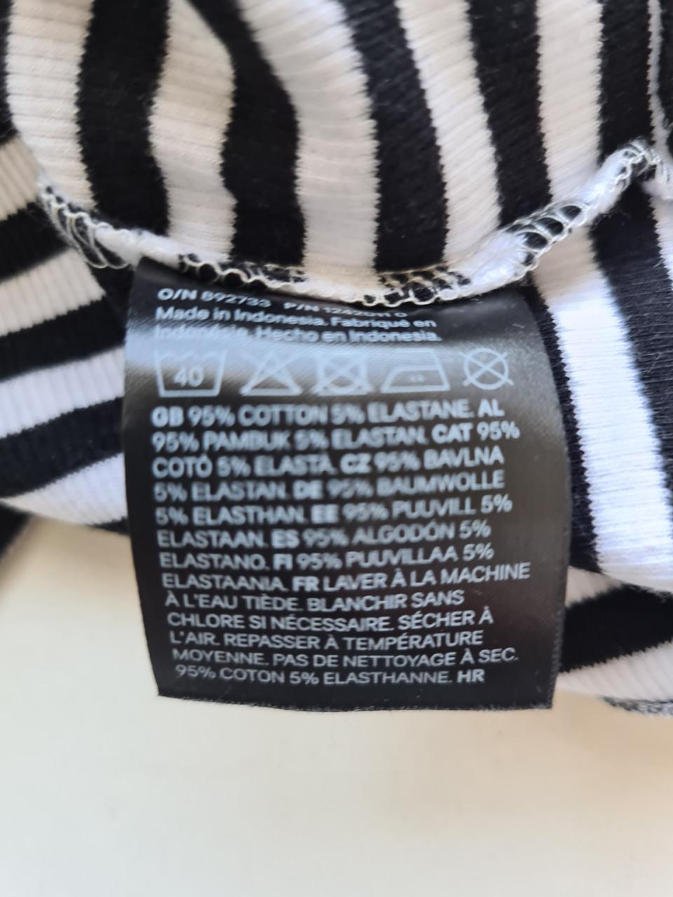 H&M zwart - wit gestreepte trui  Mt 152