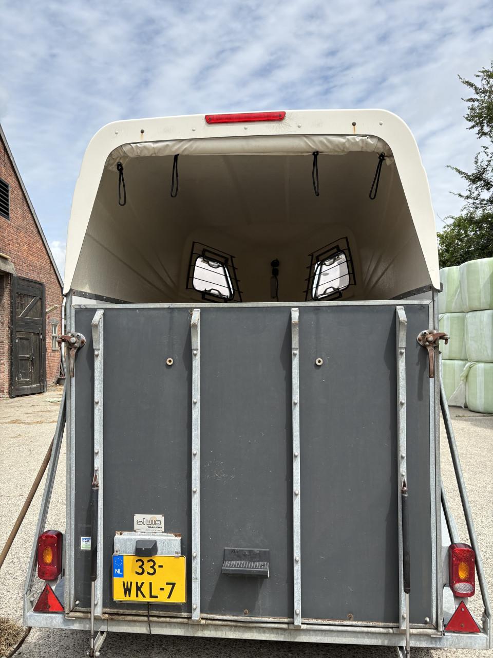 2-paards paardentrailer