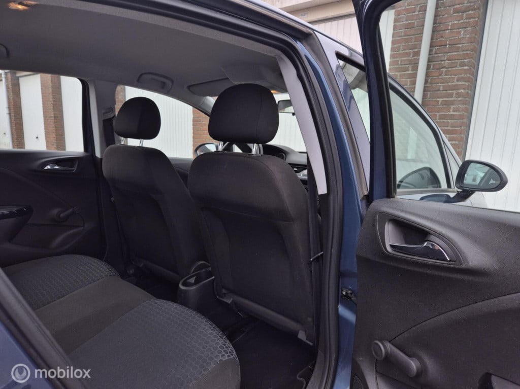 Opel Corsa 1.4 edition / 5- deurs / stuur- stoelverwarming / parkeersensore