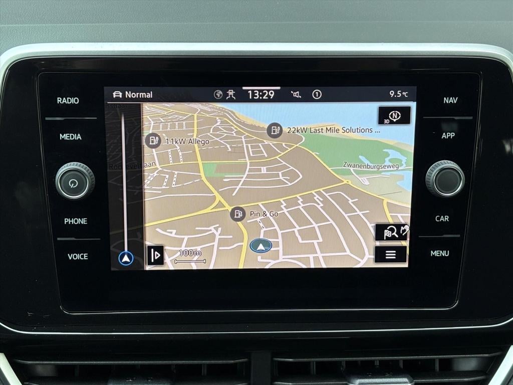 Volkswagen T-roc 1.0 tsi 110pk r-line| ergo active stoel| navi|camera| rijk