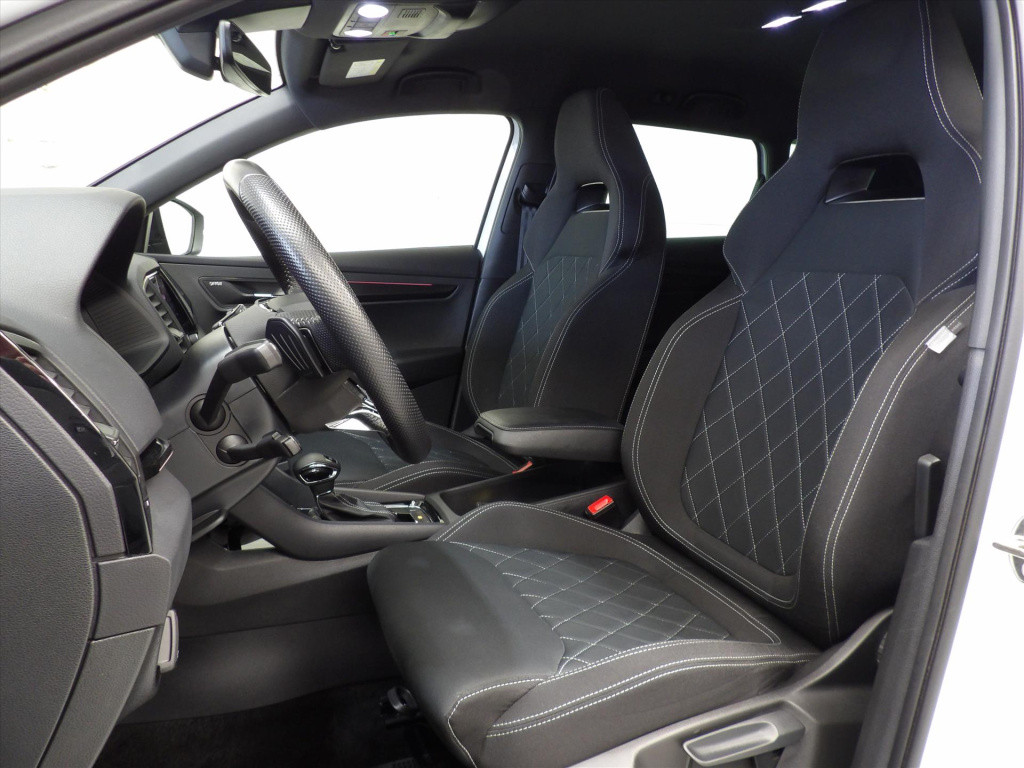 Skoda Karoq 1.5 tsi greentech act150pk sportline business