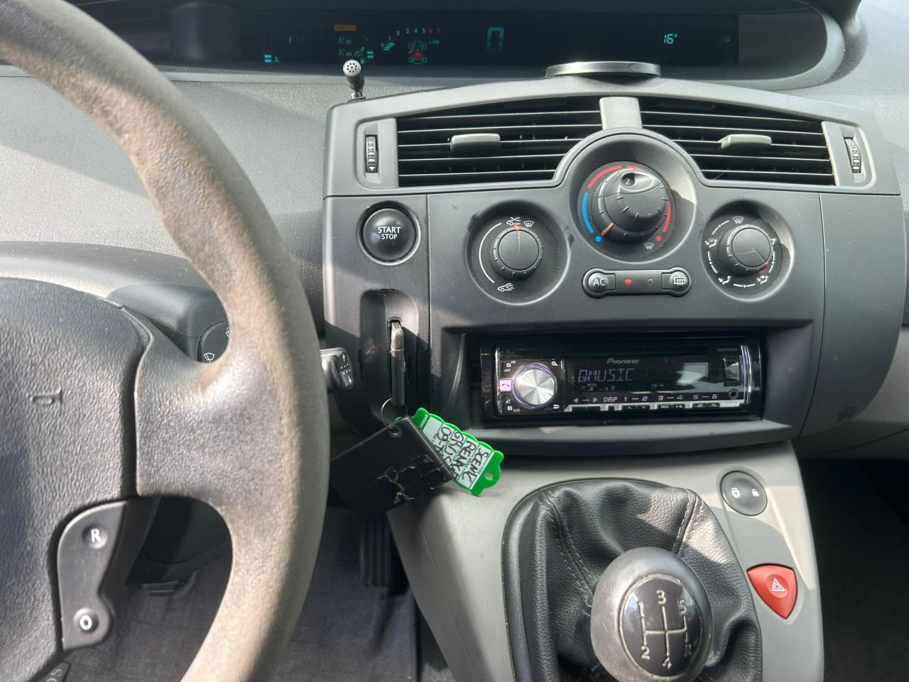 Renault Scénic 1.4-16V Authentique Comfort