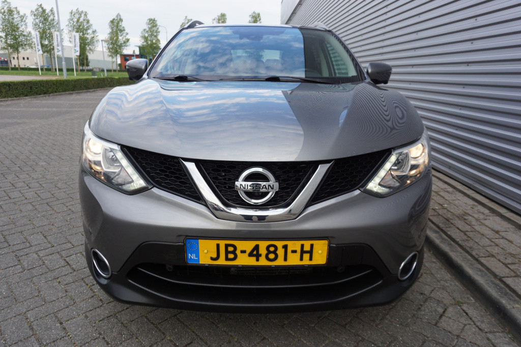 Nissan Qashqai 1.2 connect edition automaat climate / navi / 360 camera / c