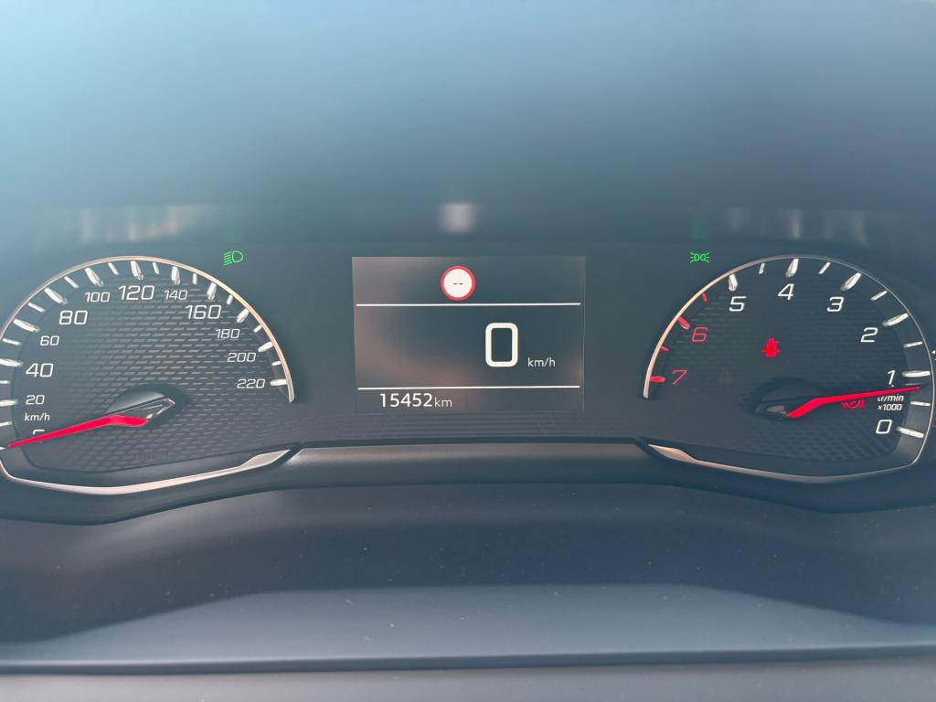 Peugeot 208 1.2 puretech allure pack