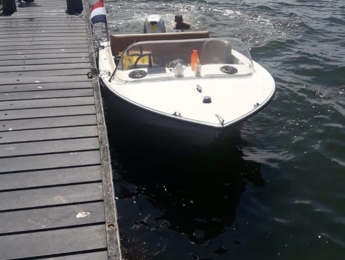 Leuke speed boot met 15PK 4T Honda motor. T.E.A.B.