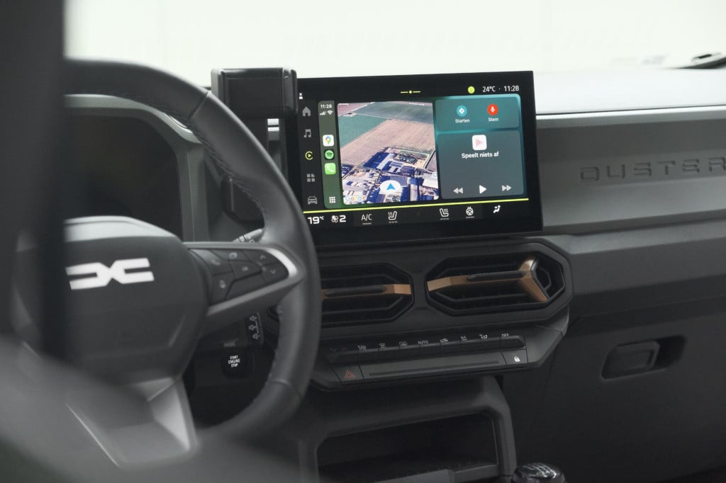 Dacia Duster mild hybrid 130 extreme | camera | apple carplay | parkeersens