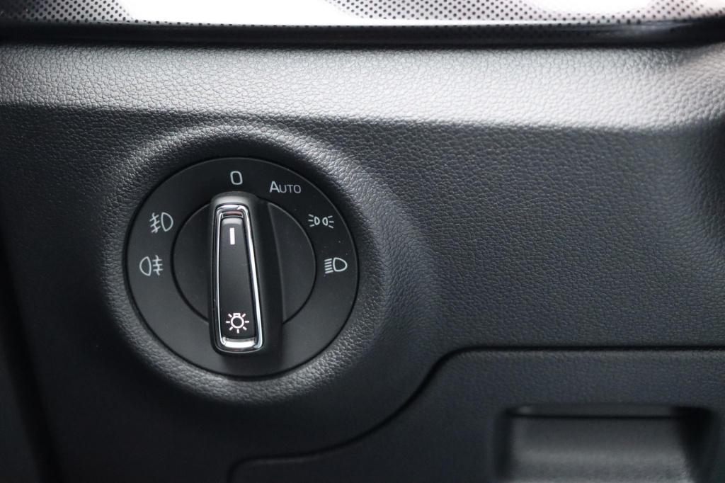 Skoda Scala 1.0 tsi sport business