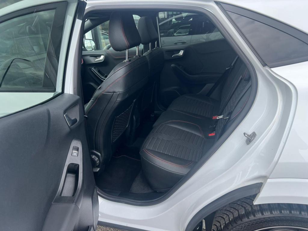 Ford Puma 1.0i ecoboost hybrid 155pk st-line x , panodak , 19inch , winterp