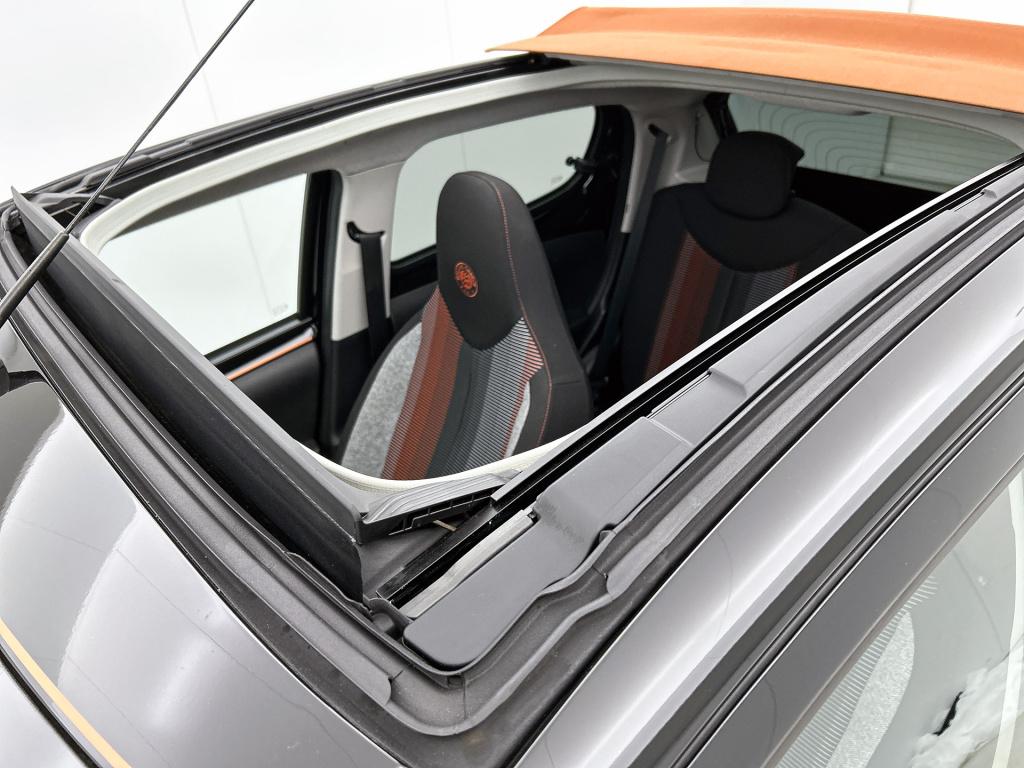 Peugeot 108 72pk roland garros top! | rijklaar | climate control | achterui