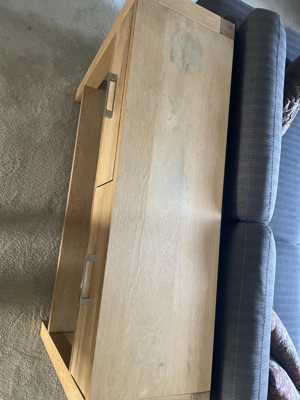 Sidetable, massive hout