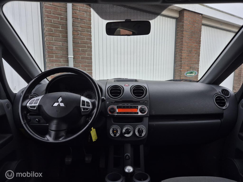 Mitsubishi Colt 1.3 invite / origineel nederlands / airco / cruisecontrol