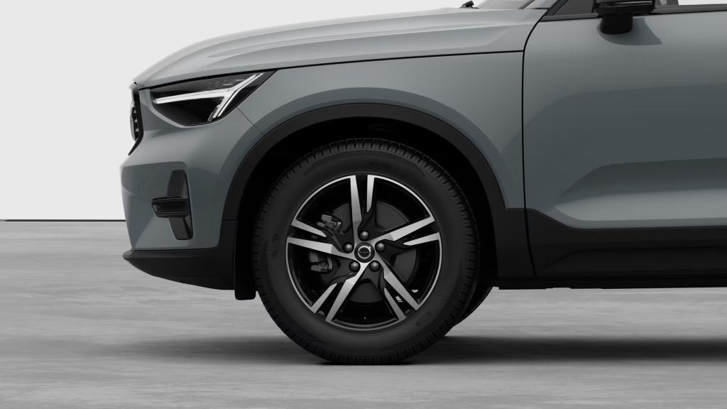 Volvo XC40 b4 gt plus dark visual park assist