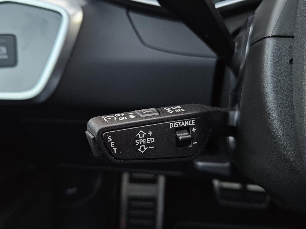 Audi A6 avant 55 tfsi e quattro s-line competition | acc | b/o