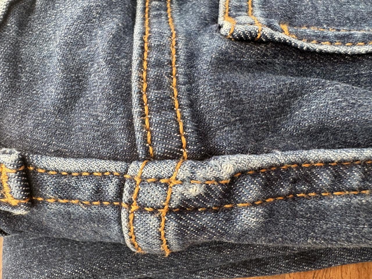 'Broek van Tommy Hilfiger maat 128.