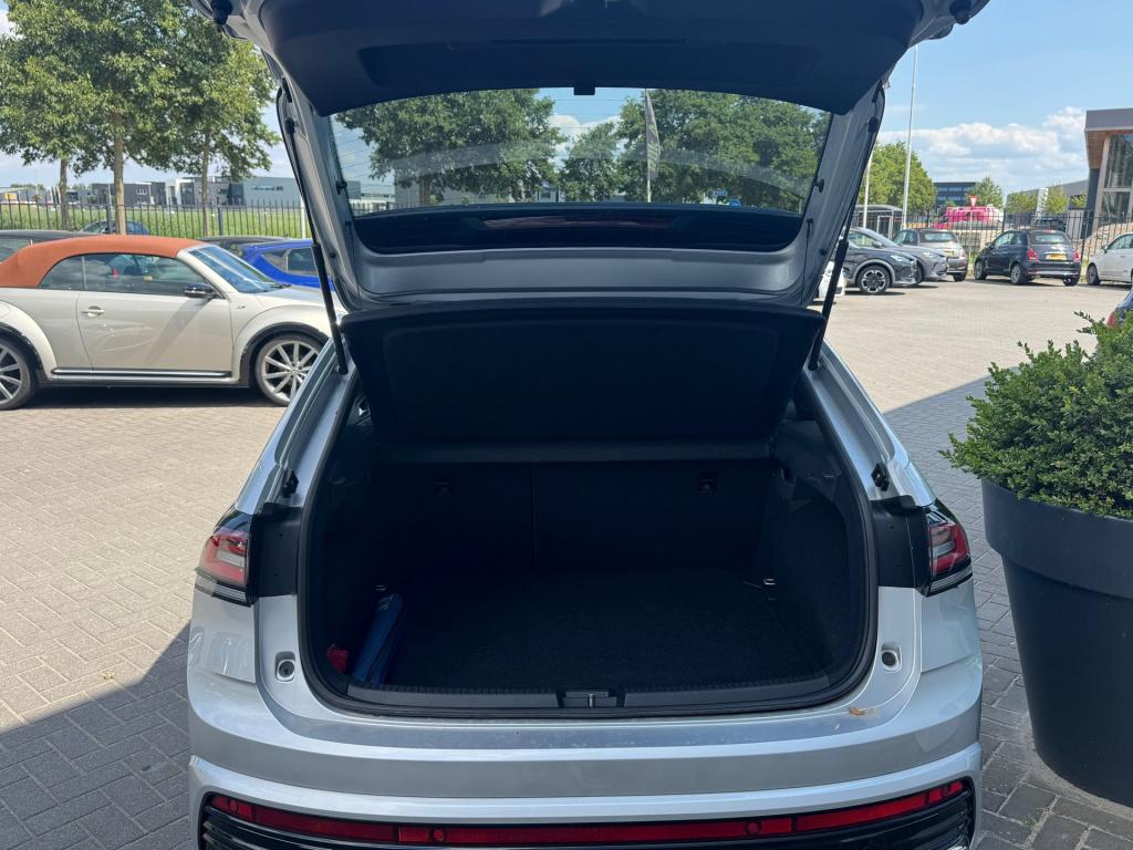Volkswagen Taigo 1.0 tsi r-line * panoramadak * carplay * acc * clima