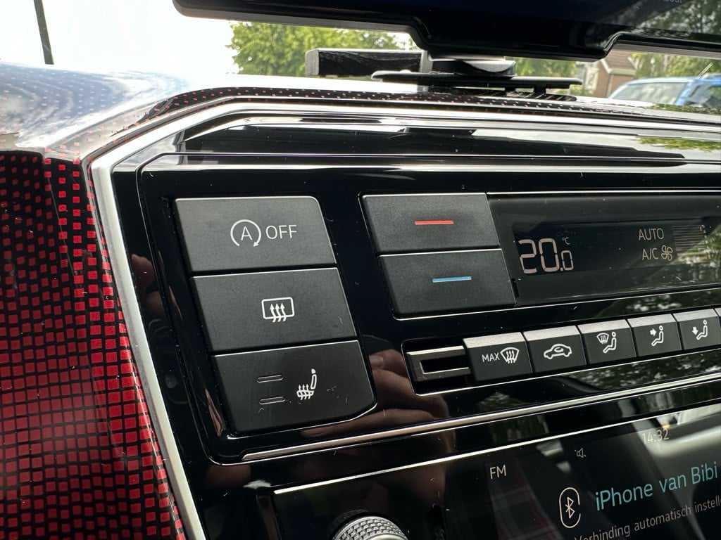 Volkswagen UP! gti // carplay // android auto //