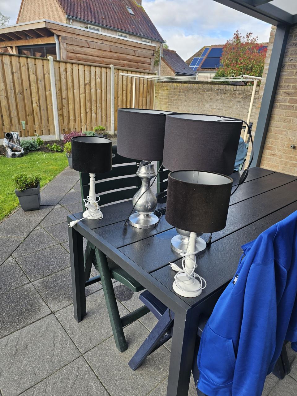 Te koop 4 tafellampen