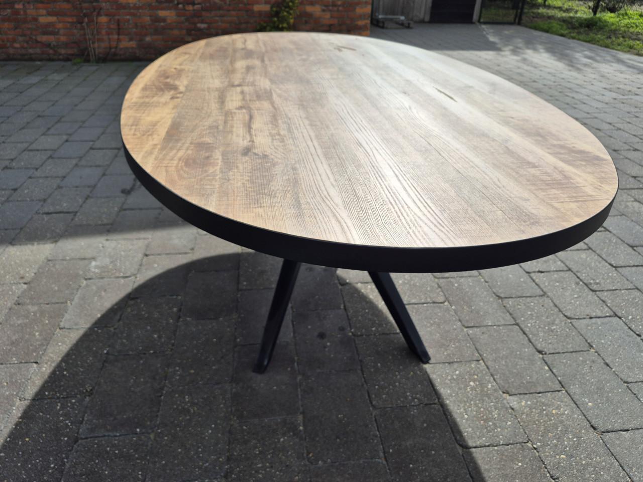 Ovale eettafel 120x210